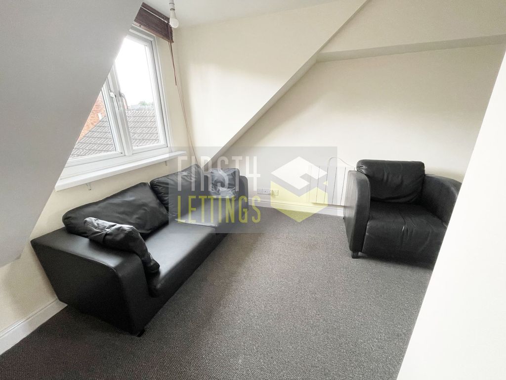 Property photo 3 of 6 Photo 1