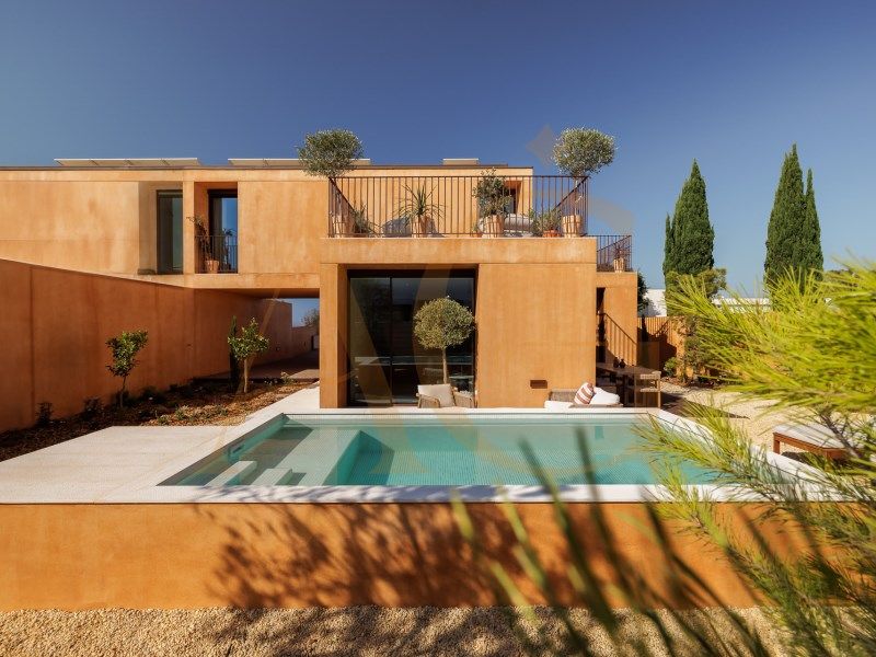 Property photo 1 of 36