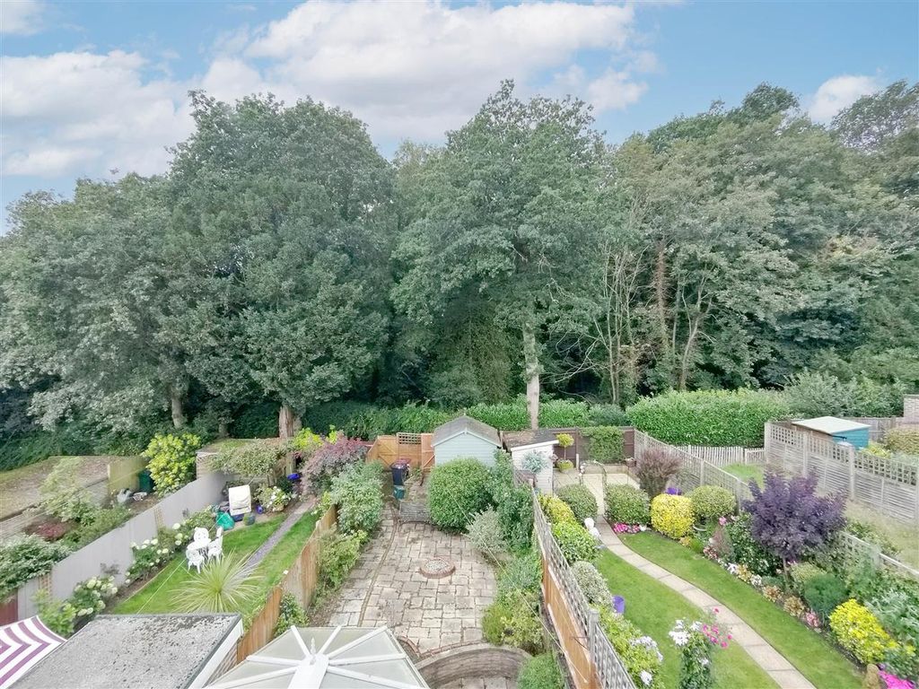 Property photo 3 of 25 Photo