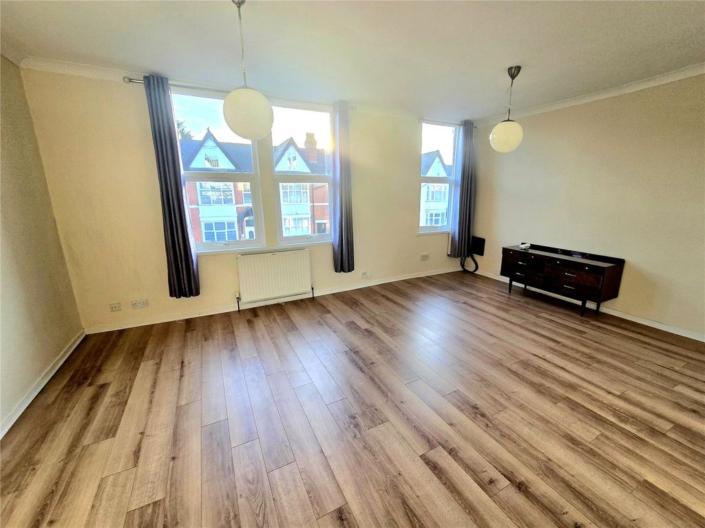 Property photo 2 of 9 Picture No. 03