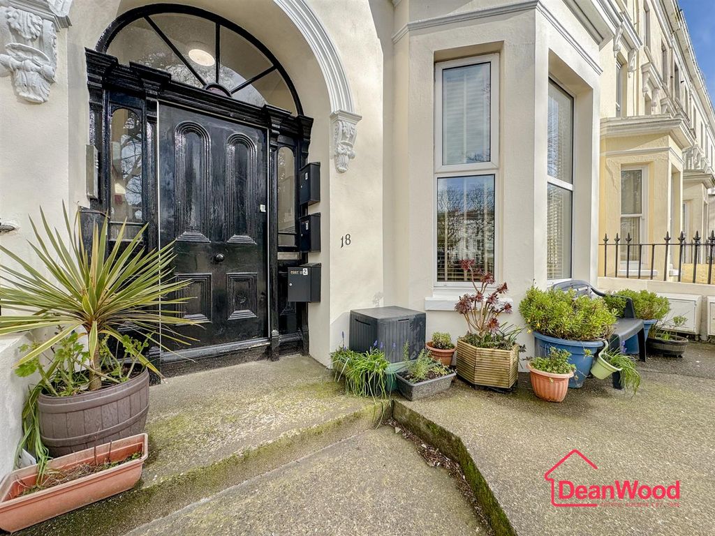 Property photo 3 of 24 Untitled-25.Jpg