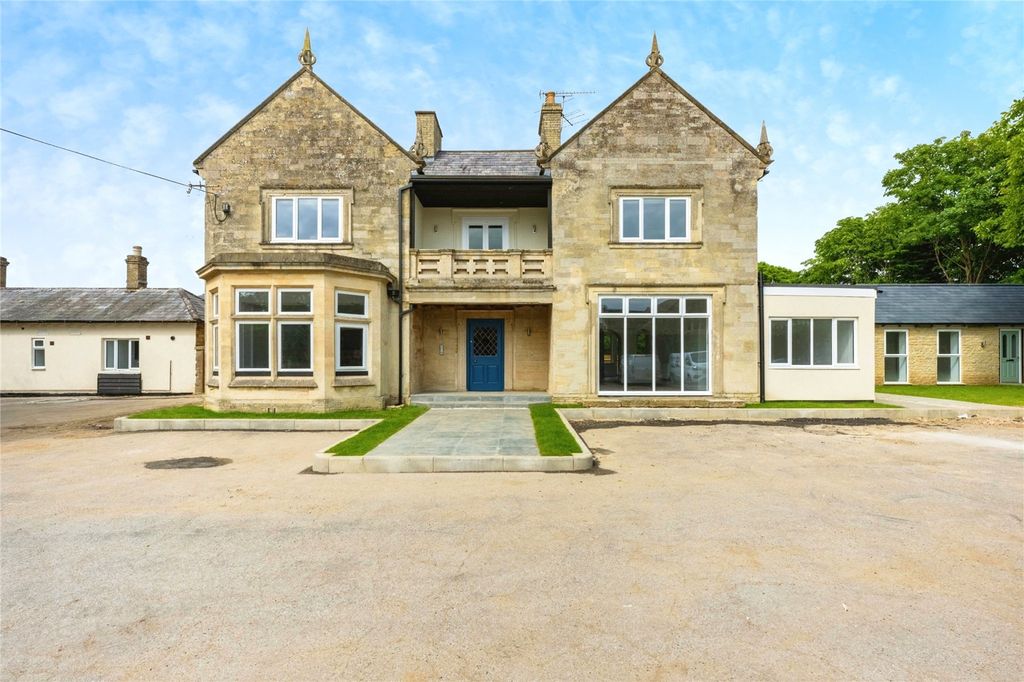 Property photo 1 of 17 Picture No. 02