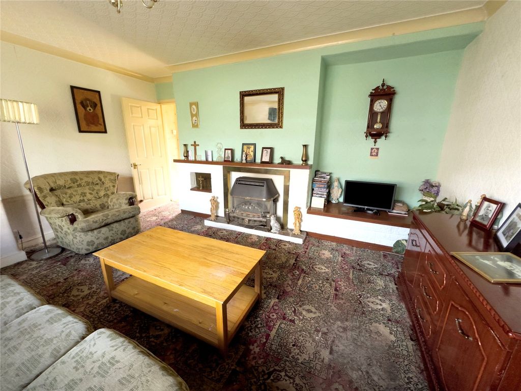 Property photo 3 of 11 Picture No. 06