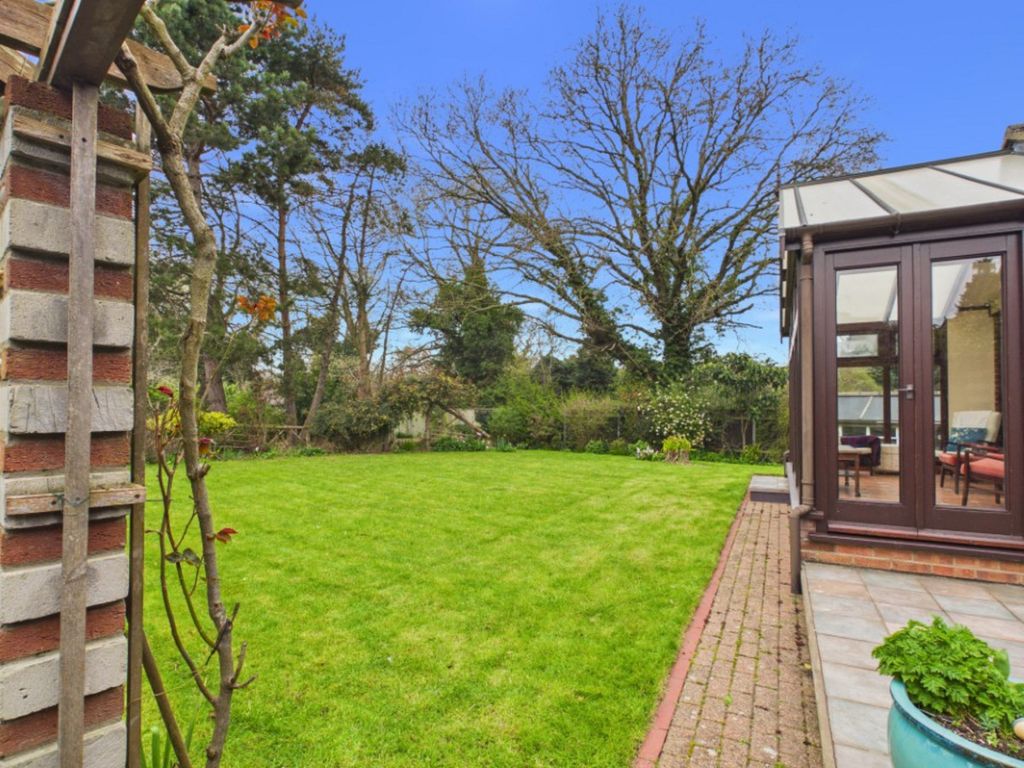 Property photo 2 of 27