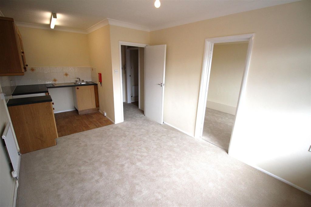 Property photo 3 of 11 Img_4740.Jpg