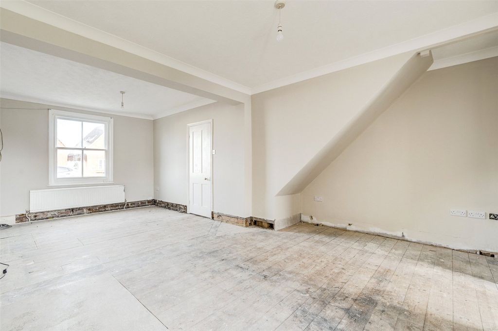 Property photo 2 of 12 Picture No. 03