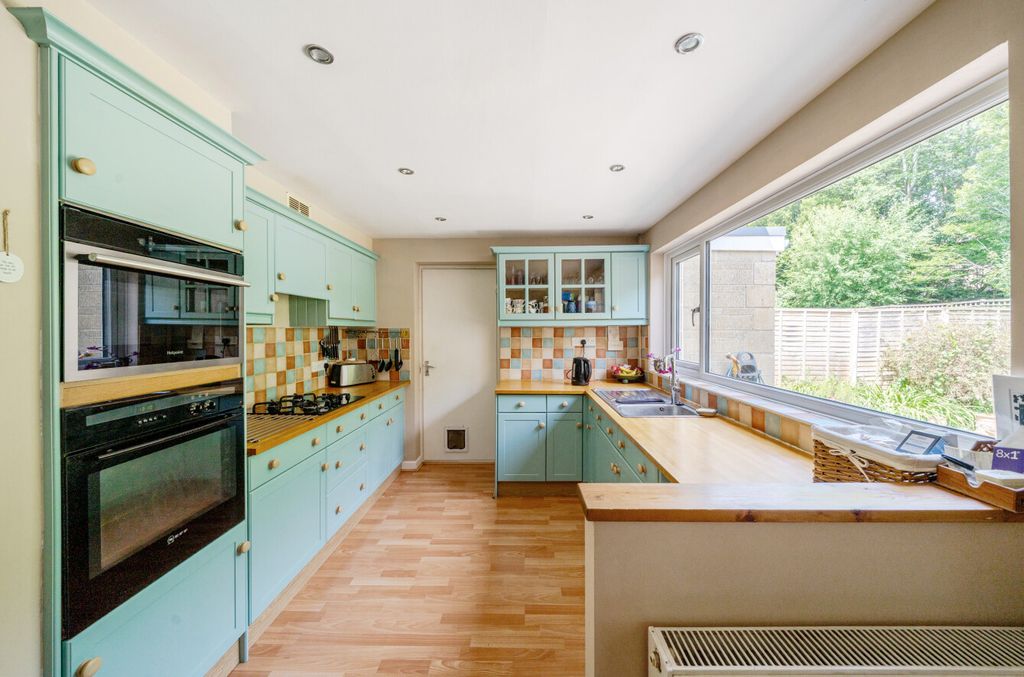 Property photo 3 of 19 1310463-14-6851A7...
