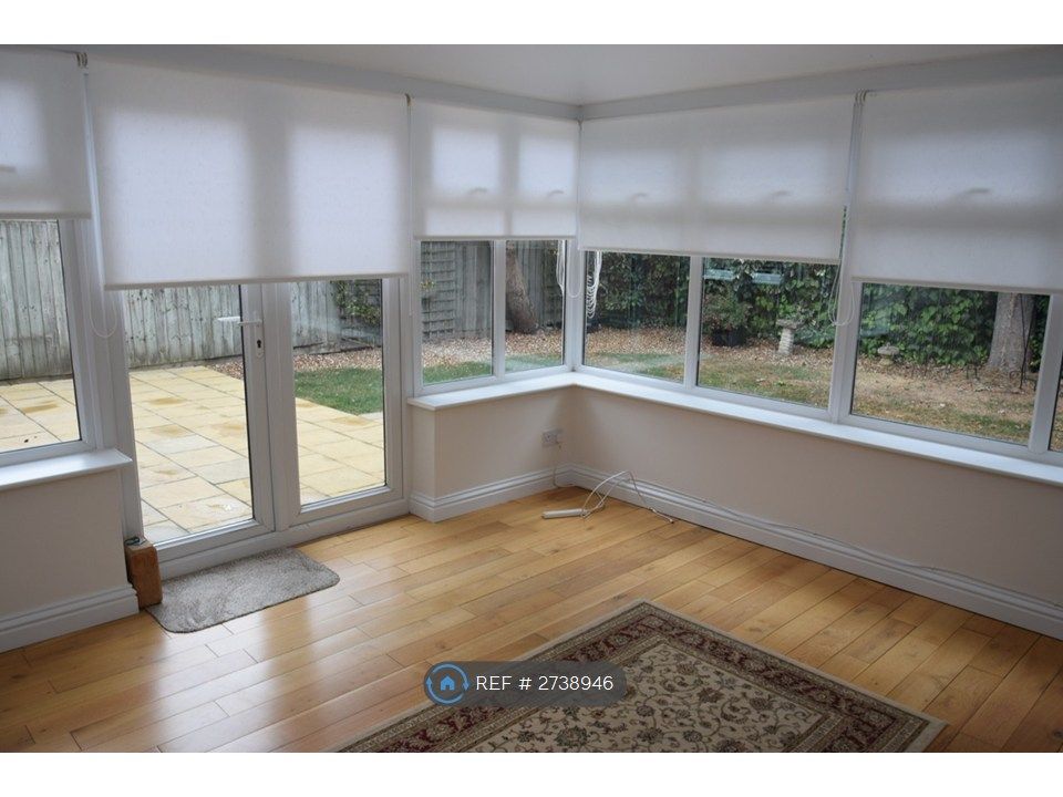 Property photo 3 of 27