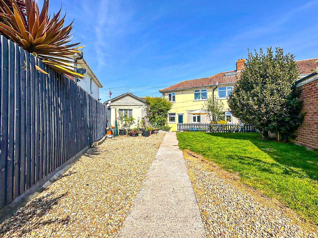 Property photo 1 of 16 5032823