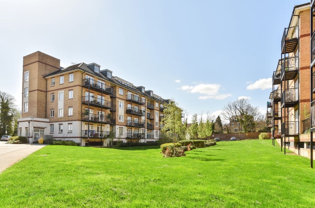 Property photo 1 of 17 262663 (18) Summer 2