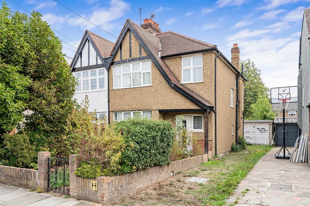 Property photo 1 of 18
