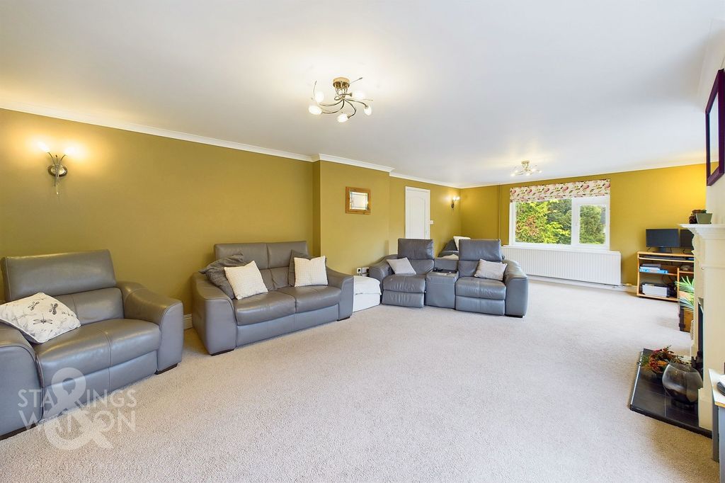 Property photo 3 of 29