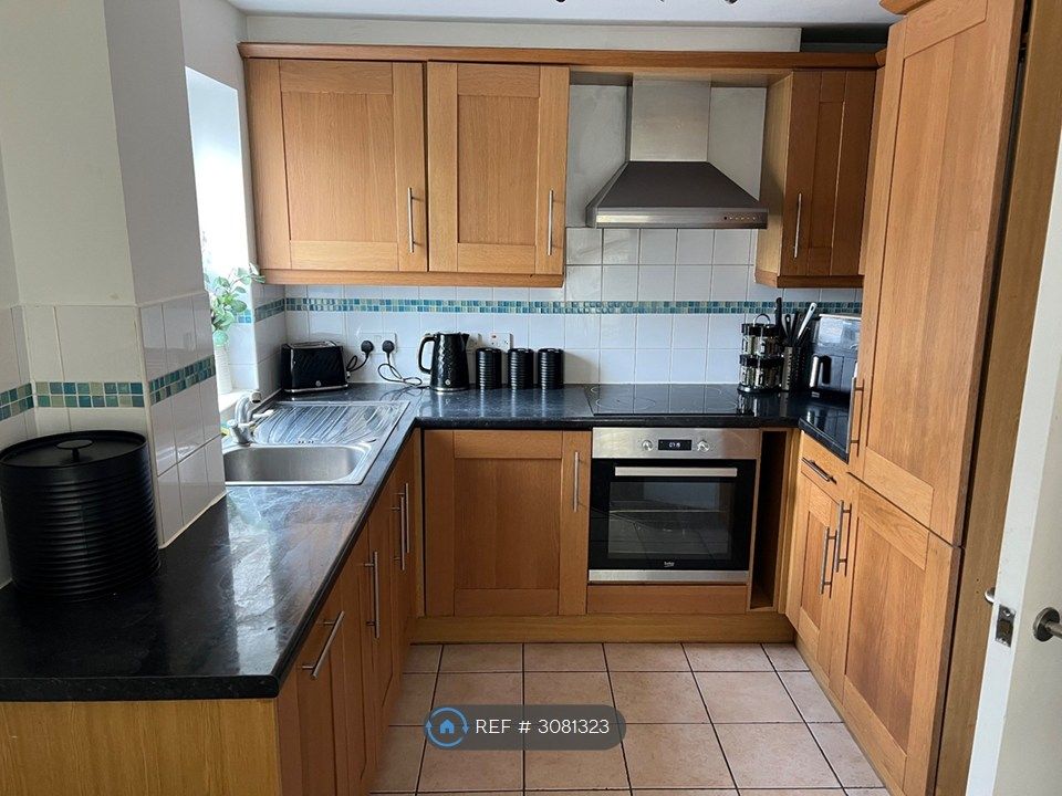 Property photo 2 of 26