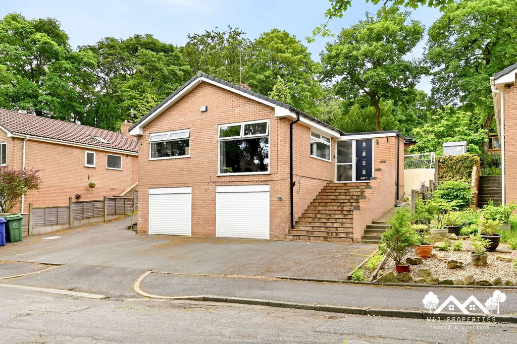 Property photo 1 of 45