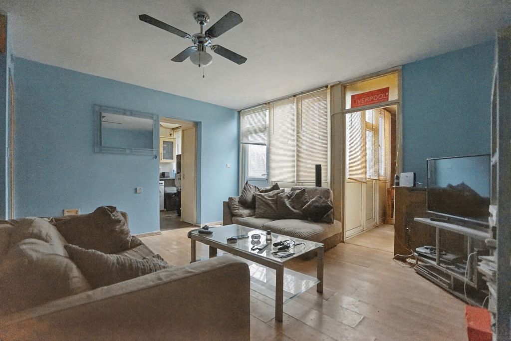 Property photo 2 of 6 Kirwyn Way- Lounge Diner