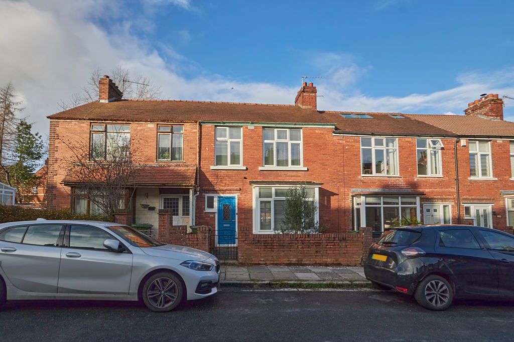 Property photo 1 of 17 Front