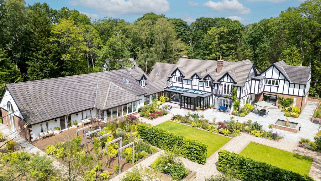 Property photo 2 of 61 Acorn Lodge