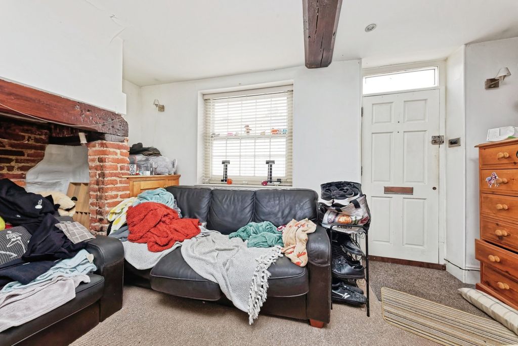Property photo 3 of 17 Photo