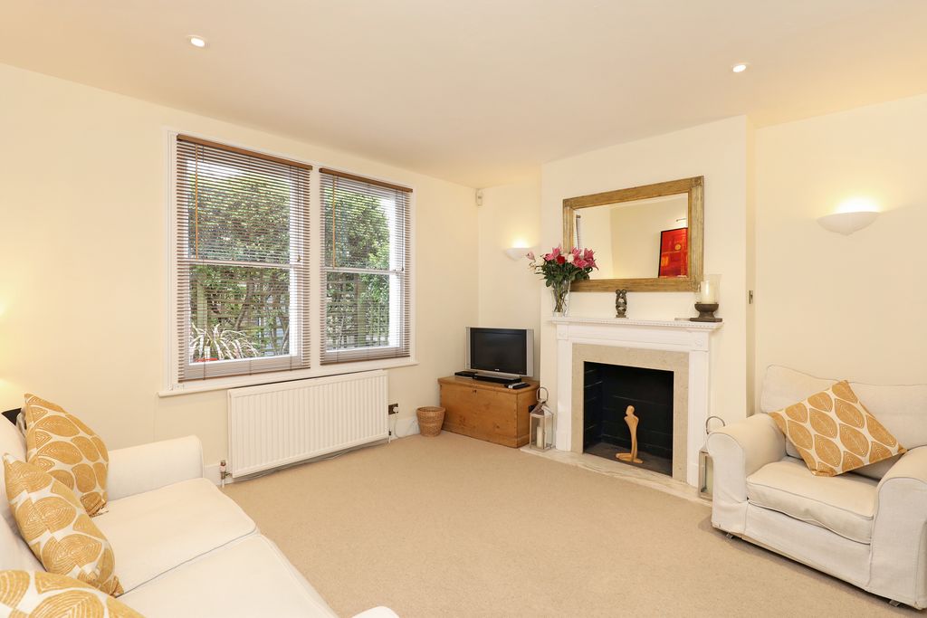 Property photo 2 of 14