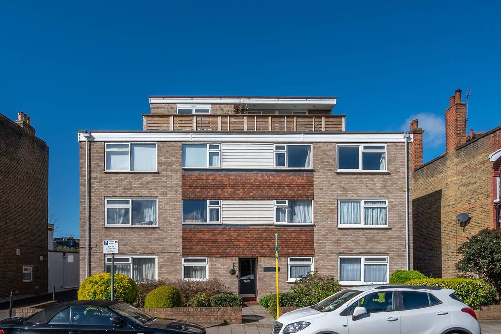 Property photo 1 of 6