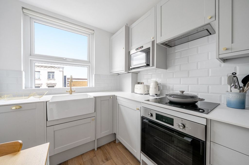 Property photo 2 of 12 1331399-3-6889Ef0...