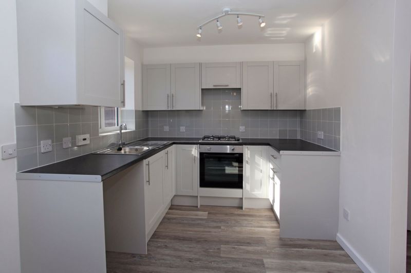 Property photo 2 of 10 Photo 5