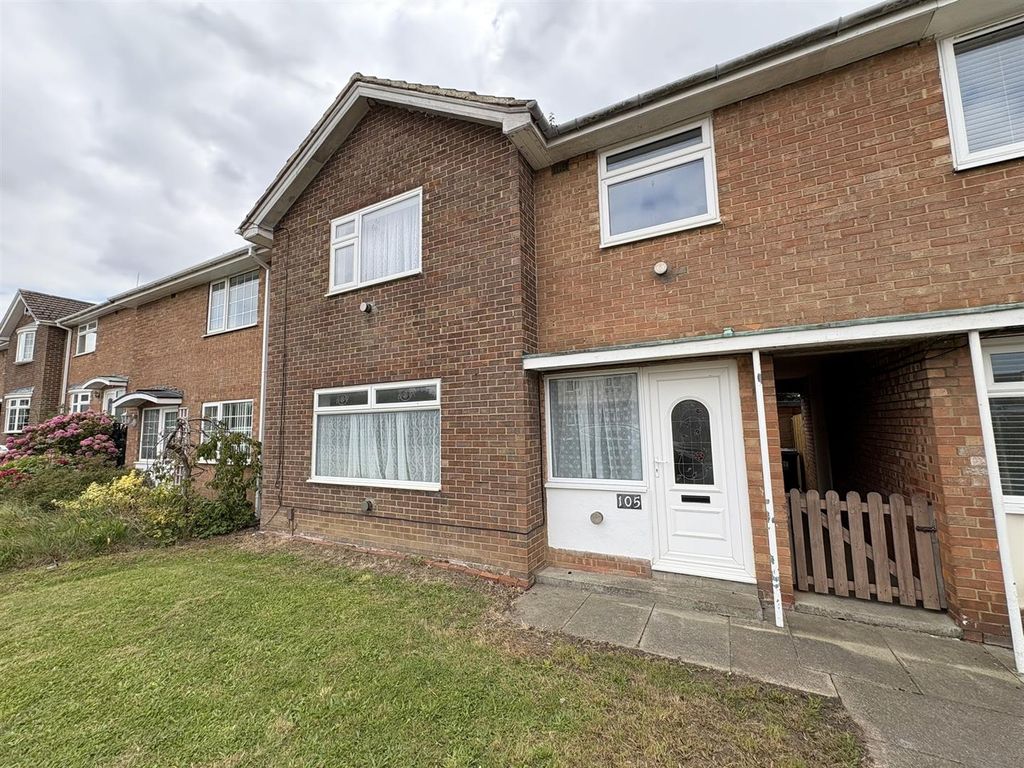 Property photo 1 of 18 Externally