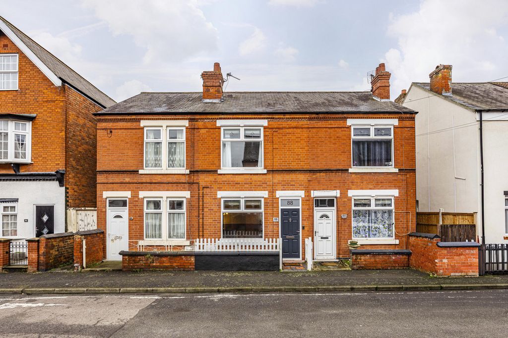 Property photo 1 of 18