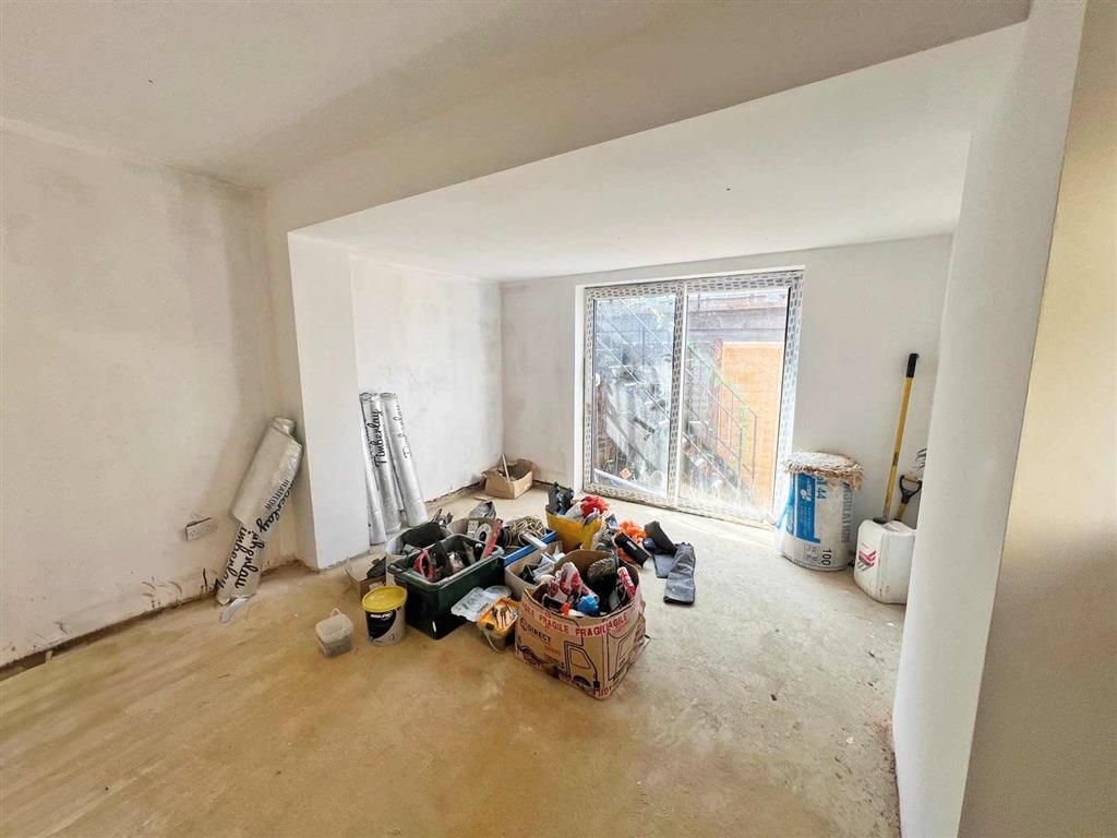 Property photo 3 of 3