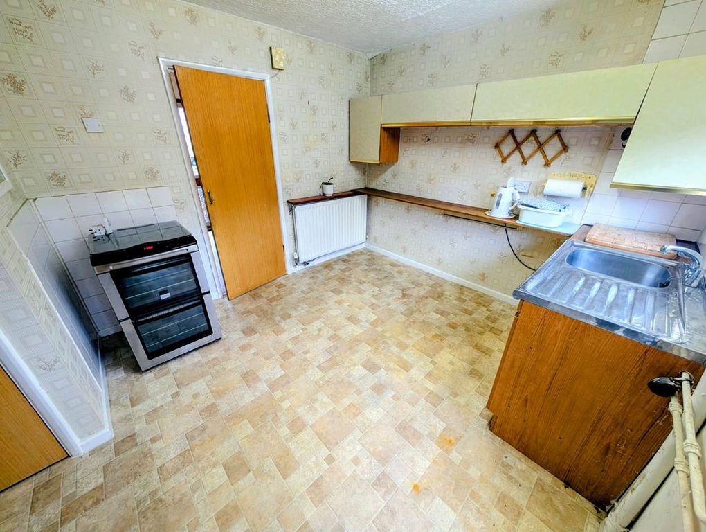 Property photo 3 of 12 Photo 3