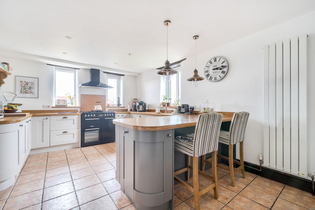 Property photo 2 of 21 1415145-12-699737c3c87A1