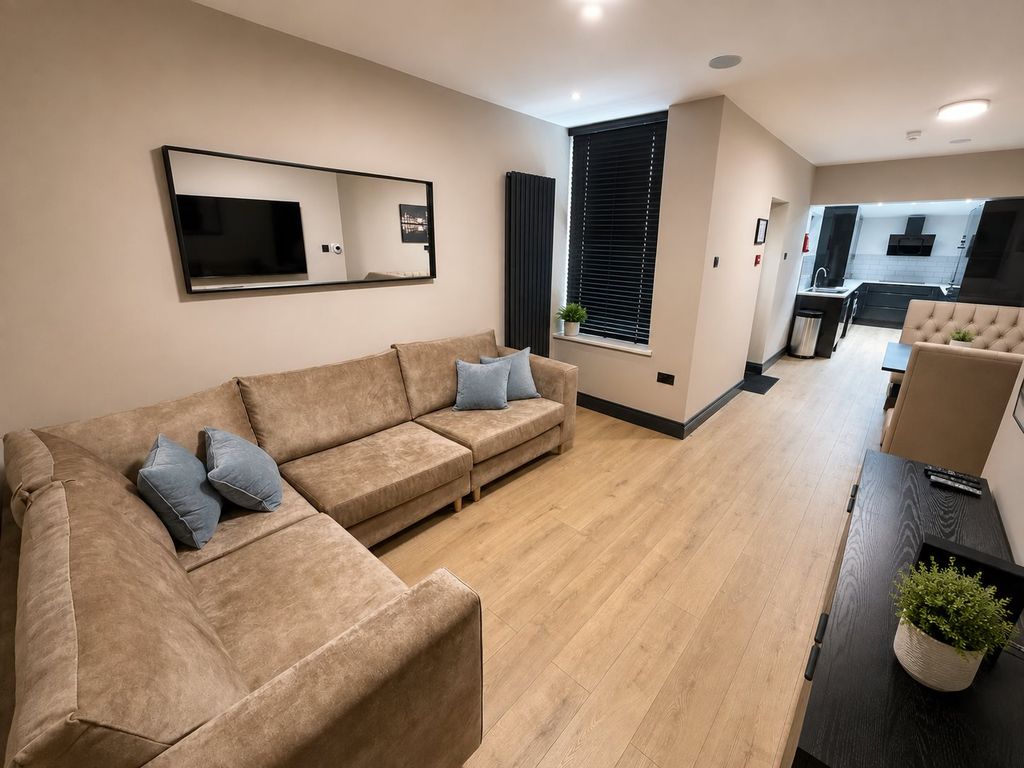 Property photo 1 of 14 Image 10