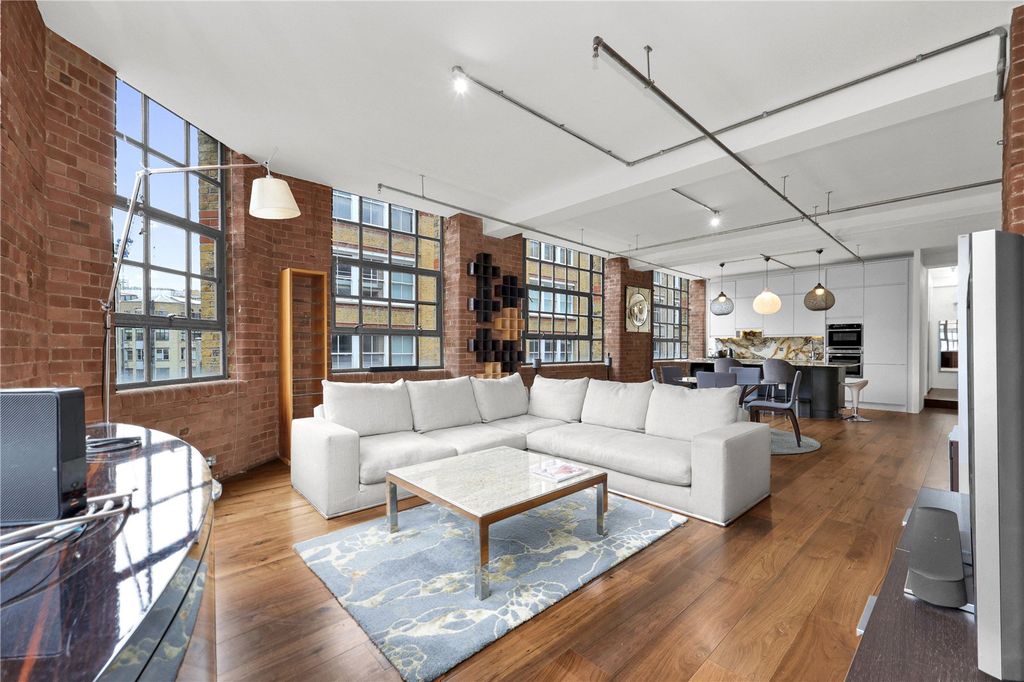 Property photo 1 of 23 Picture No. 07