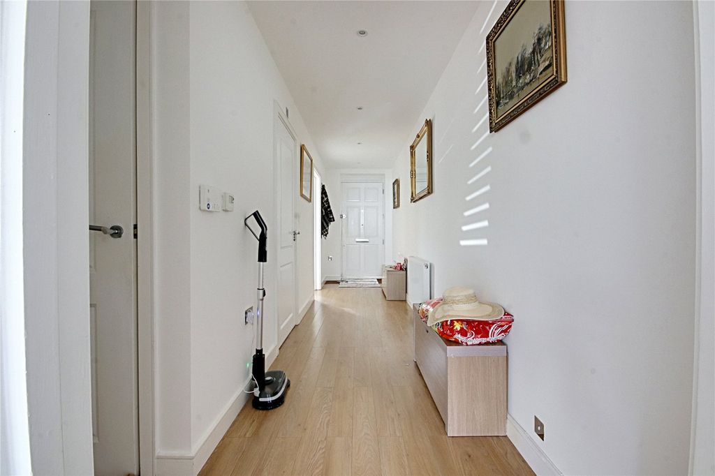 Property photo 3 of 20 Picture No. 19