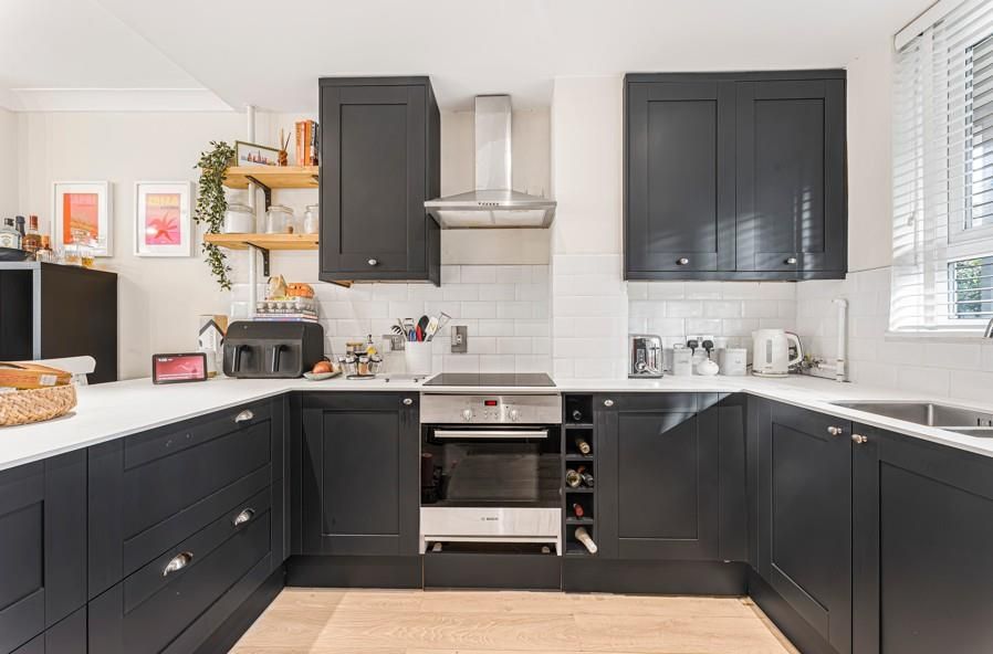 Property photo 3 of 9 Bat2B.Jpg