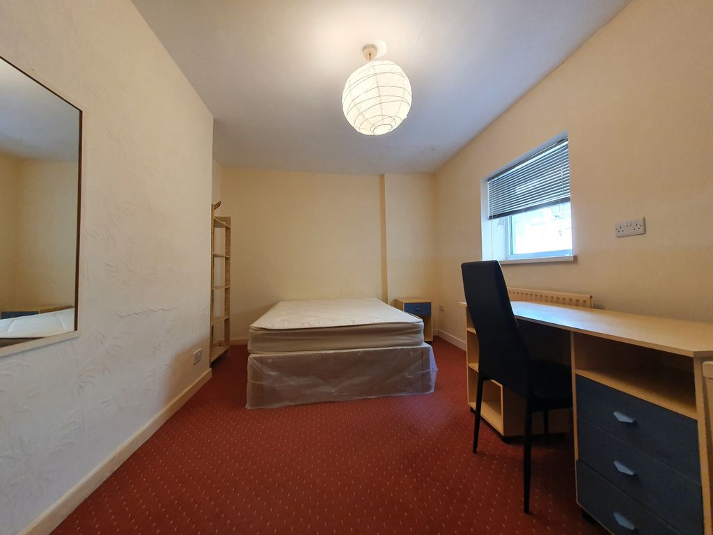 Property photo 2 of 11 Gallery