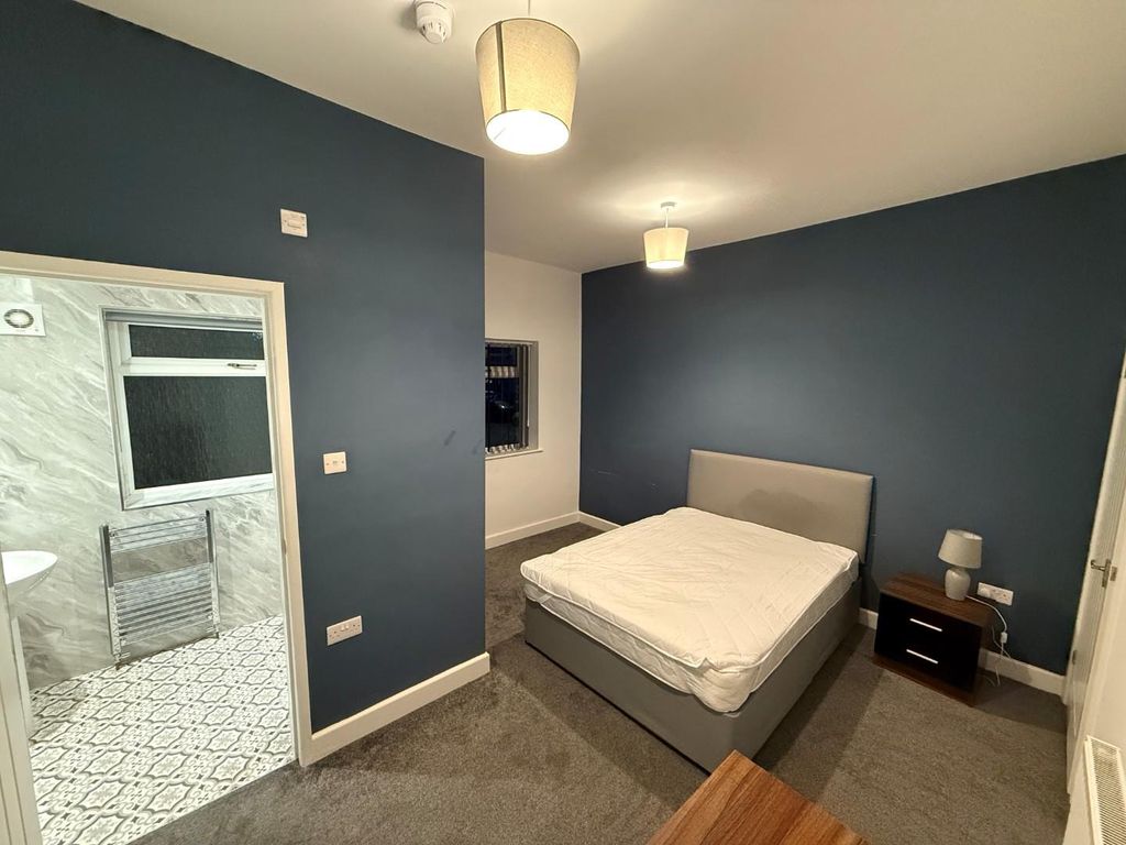 Property photo 2 of 6 Photo 1.Jpg