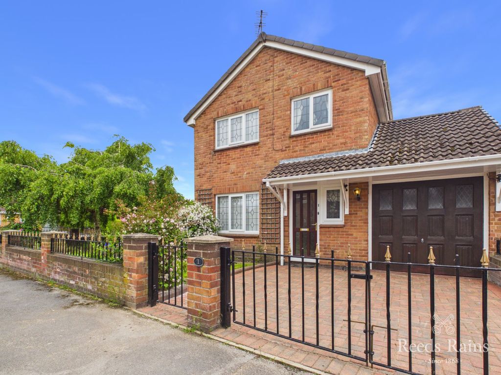 Property photo 1 of 31 External