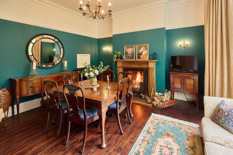 Property photo 2 of 51 Photo 11