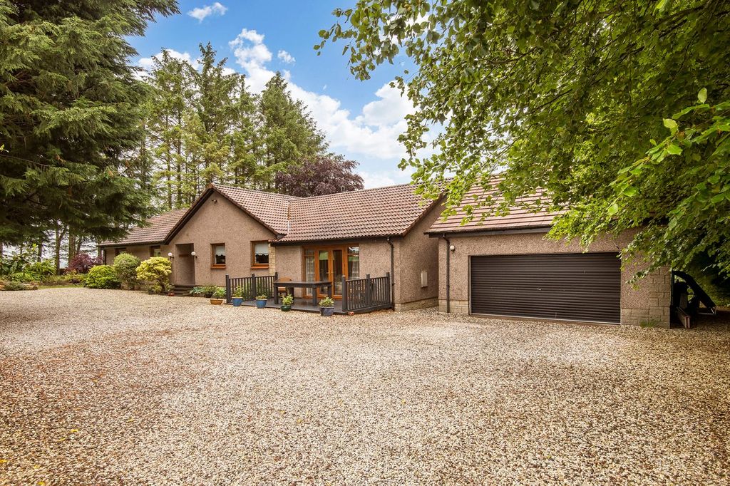 Property photo 1 of 30