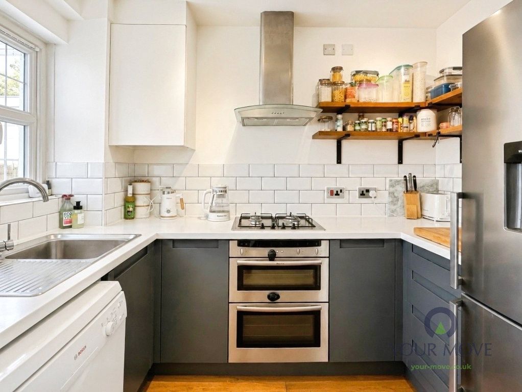 Property photo 2 of 14 Kitchen