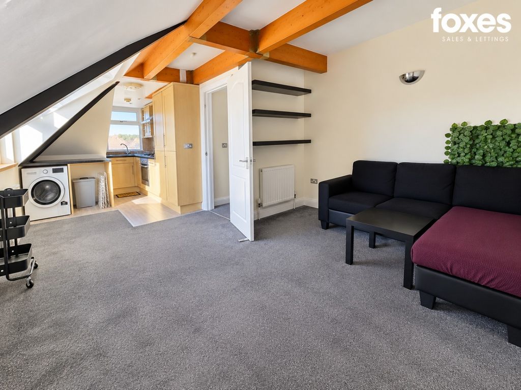 Property photo 2 of 8 6106972