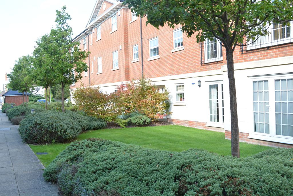 Property photo 1 of 6