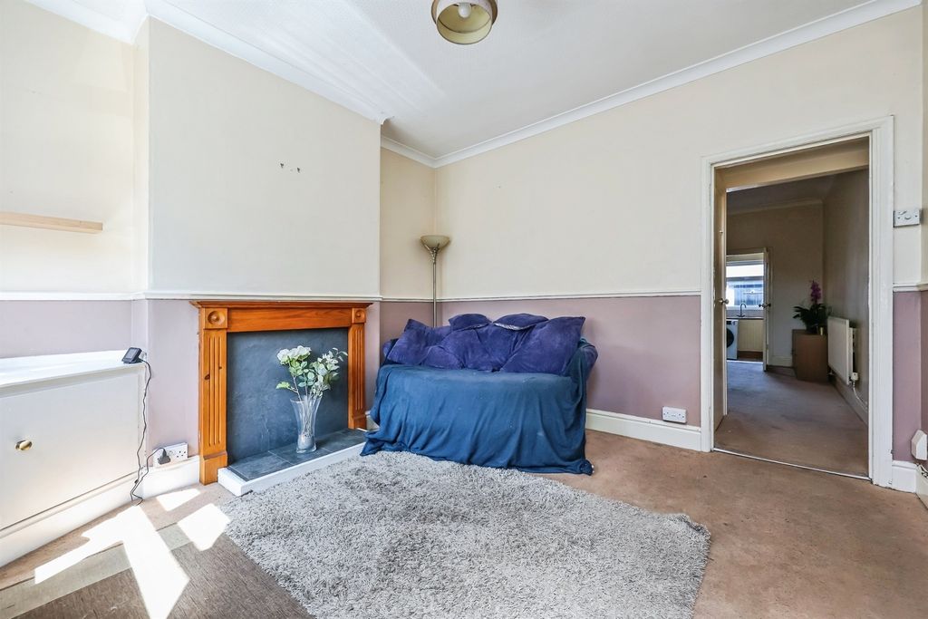 Property photo 3 of 15