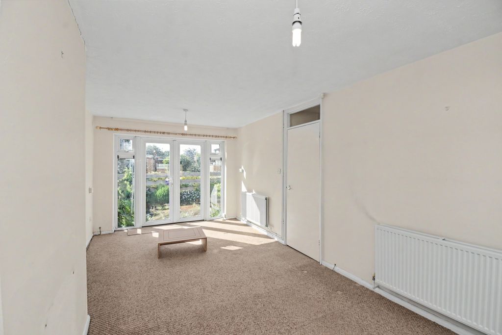 Property photo 2 of 17 96 Lime Kiln, Royal Wootton Bassett, Swindon, Wiltshire, Sn4 7Hg
