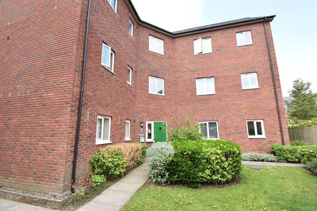Property photo 1 of 8