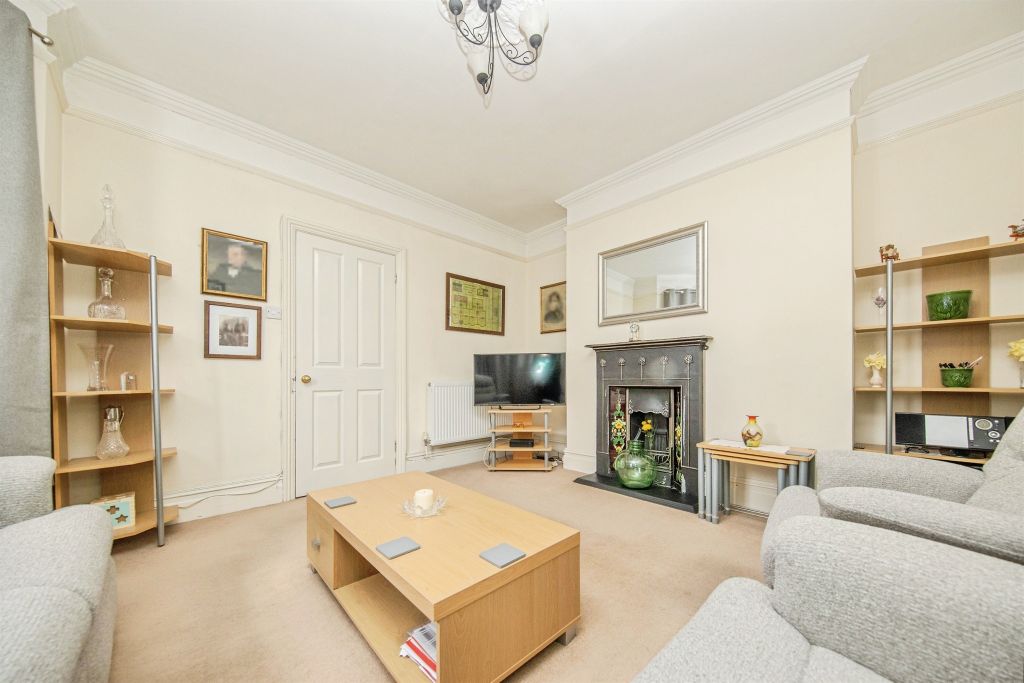Property photo 3 of 19