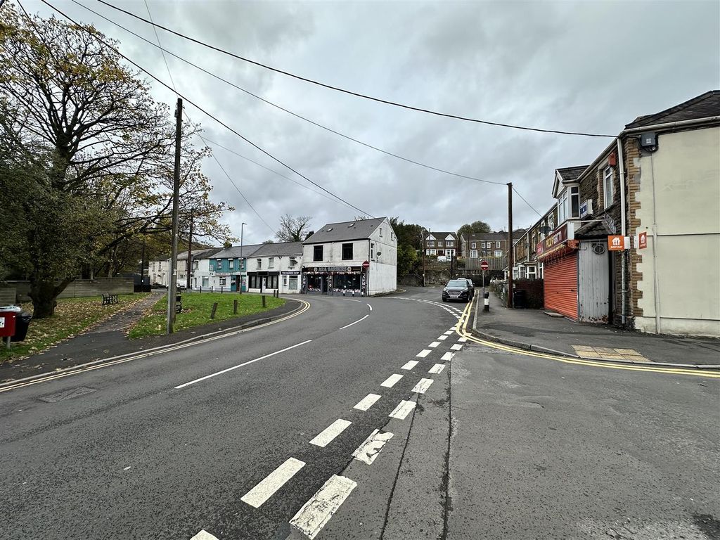 Property photo 2 of 17 Img_6981.Jpg