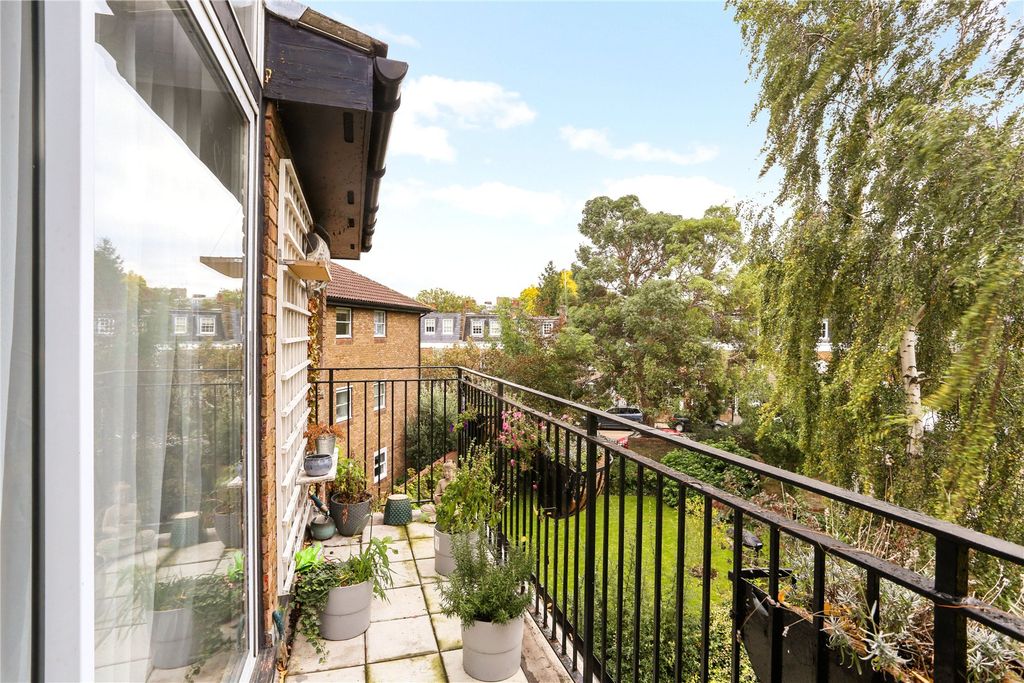 Property photo 2 of 10 9