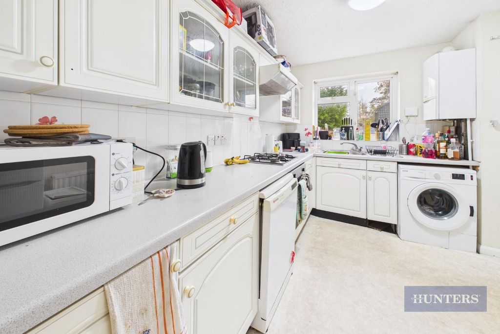 Property photo 3 of 16 Cam05152G0-Pr0273-Still003.Jpg